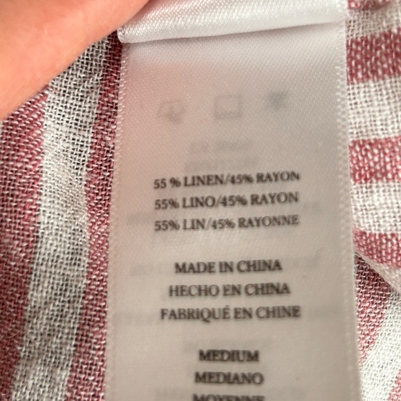 Rails Women’s Sidney Florence White And Pink Stripe Button Down Top, size Medium - Picture 8 of 9